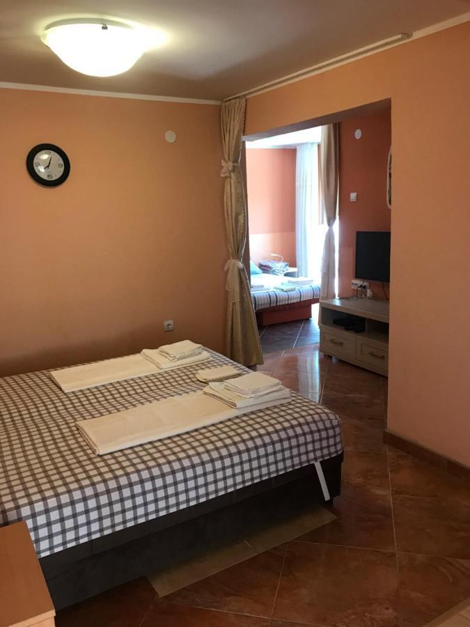 Holiday Home Orange Utjeha Exterior foto
