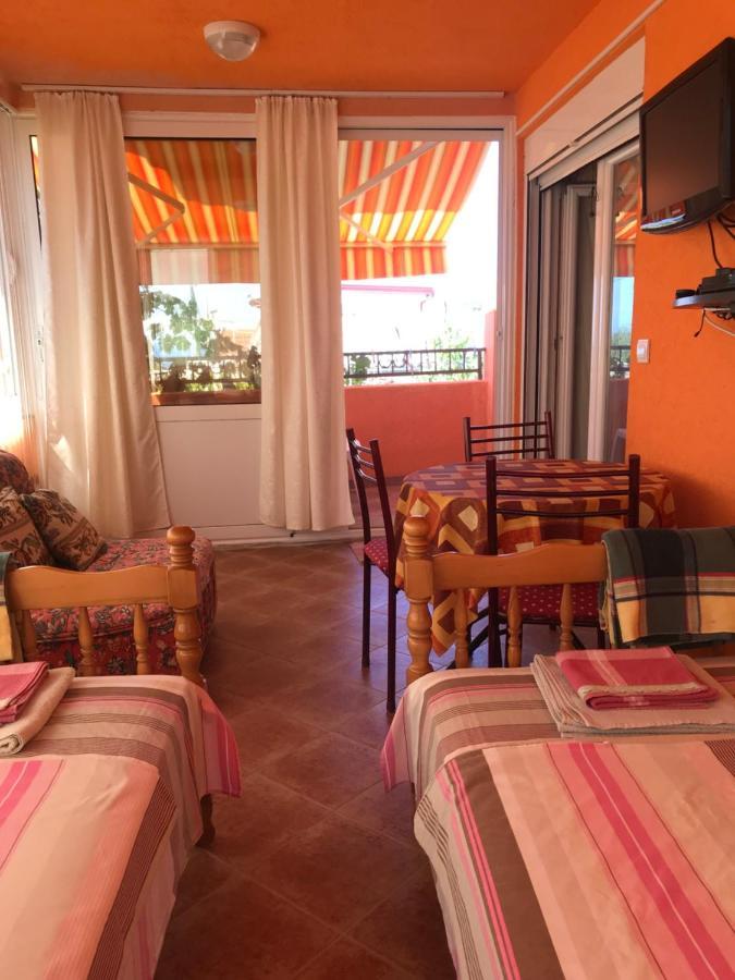Holiday Home Orange Utjeha Exterior foto