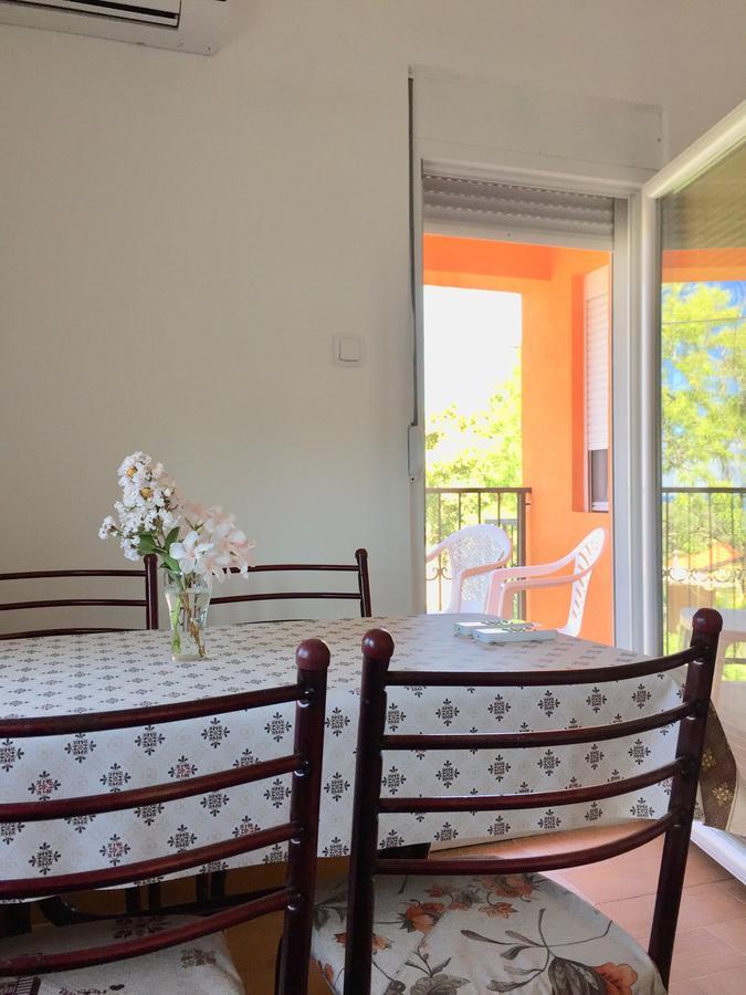 Holiday Home Orange Utjeha Exterior foto